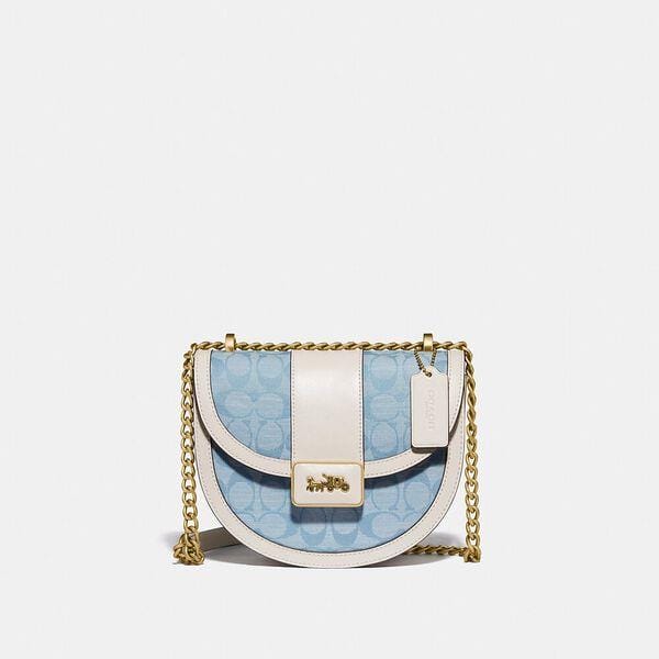 Fashion 4 - Alie Saddle Bag In Signature Chambray