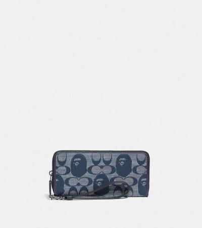 Fashion 4 - BAPE x Coach Phone Wallet In Signature Chambray