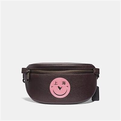 Fashion 4 - BELT BAG WITH REXY BY YETI OUT