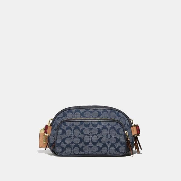 Fashion 4 - Belt Bag In Signature Chambray