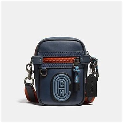 Fashion 4 - DYLAN 10 IN COLORBLOCK WITH COACH PATCH