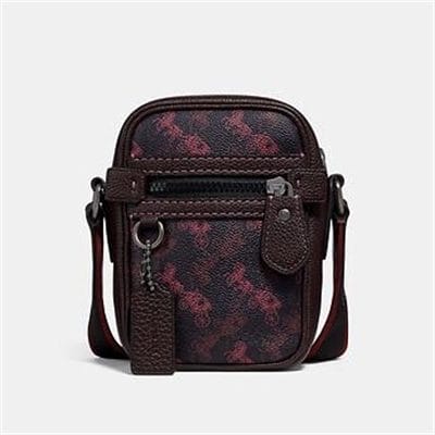 Fashion 4 - DYLAN 10 WITH HORSE AND CARRIAGE PRINT