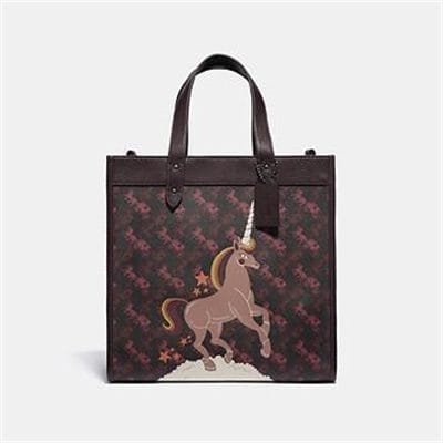 Fashion 4 - FIELD TOTE WITH HORSE AND CARRIAGE PRINT AND UNICORN