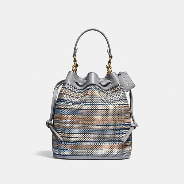 Fashion 4 - Field Bucket Bag In Upwoven Leather