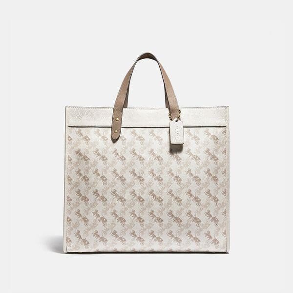 Fashion 4 - Field Tote 40 With Horse And Carriage Print