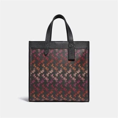 Fashion 4 - Field Tote With Horse And Carriage Print