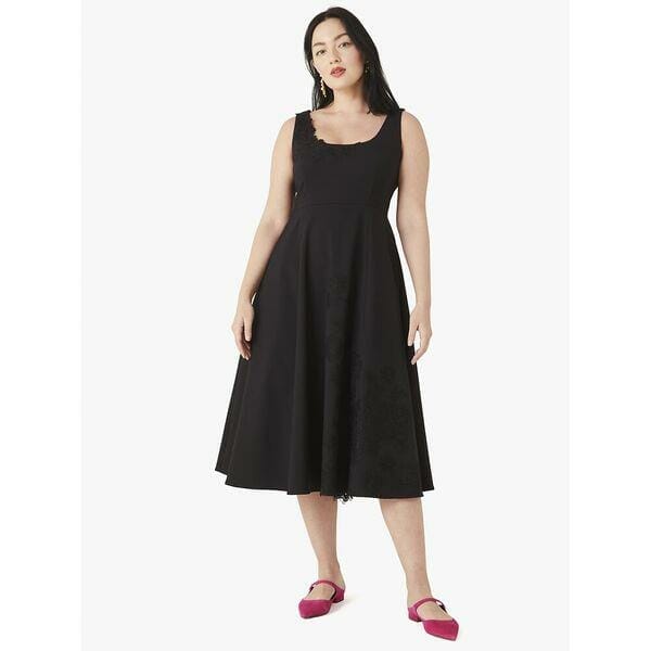 Fashion 4 - Floral Lace Appliqué Dress