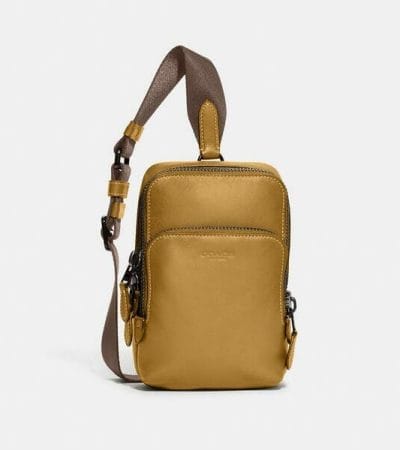 Fashion 4 - Gotham Sling Pack 13