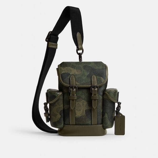 Fashion 4 - Hitch Backpack 13 In Signature Camo Print