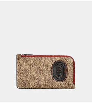 Fashion 4 - L-ZIP CARD CASE WITH SIGNATURE CANVAS BLOCKING AND COACH PATCH
