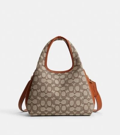 Fashion 4 - Lana Shoulder Bag 23 In Signature Jacquard