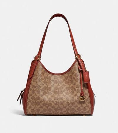 Fashion 4 - Lori Shoulder Bag In Signature Canvas