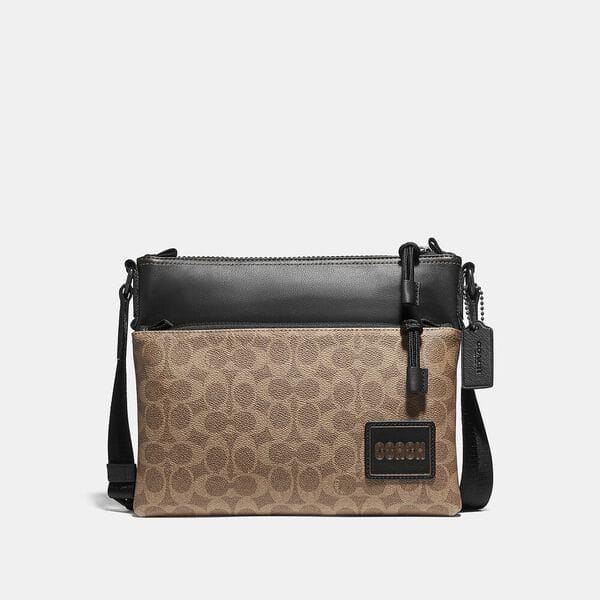 Fashion 4 - Pacer Crossbody In Signature Canvas With Coach Patch