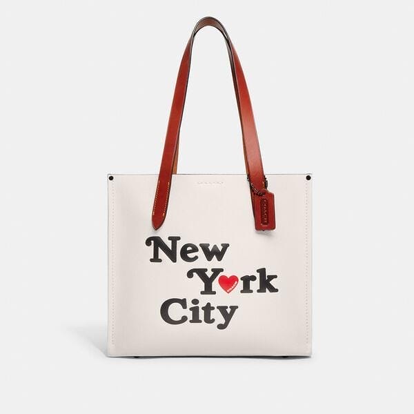 Fashion 4 - Relay Tote 34 With New York City