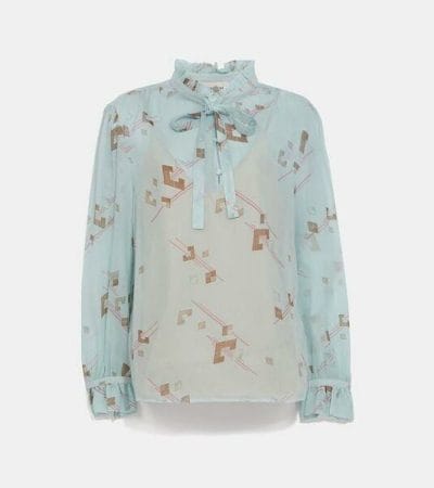 Fashion 4 - Ruffle Blouse