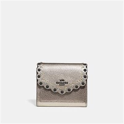 Fashion 4 - SMALL WALLET WITH SCALLOP RIVETS