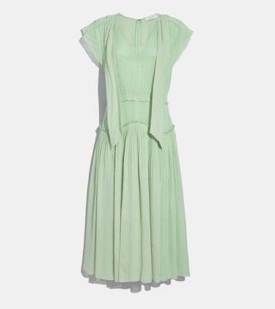 Fashion 4 - Sleeveless Uptown Dress