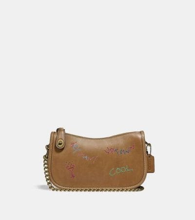 Fashion 4 - Swinger 20 With Embroidery