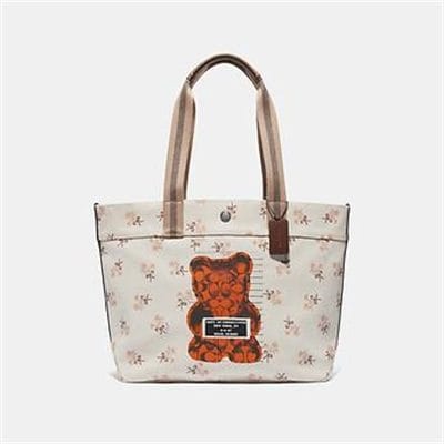 Fashion 4 - TOTE WITH VANDAL GUMMY