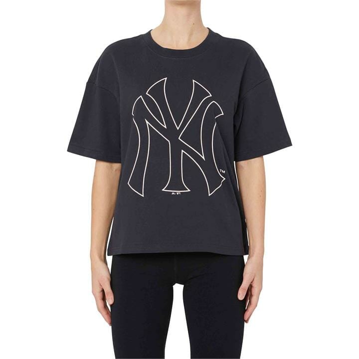 OJAM - Pivot - Majestic Big Logo Boxy Tee Yankees  Size XS Womens