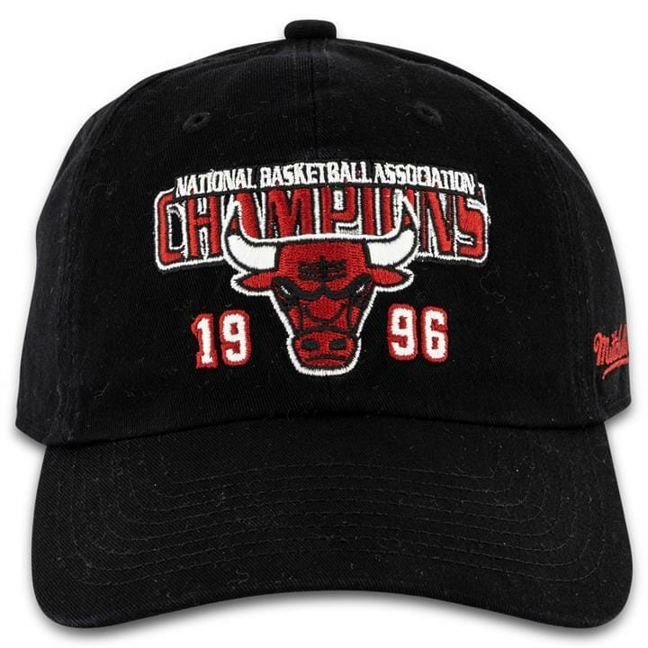 OJAM - Pivot - Mitchell & Ness Chicago Bulls Faded1996 Champions Dad Hat  Size OS Mens