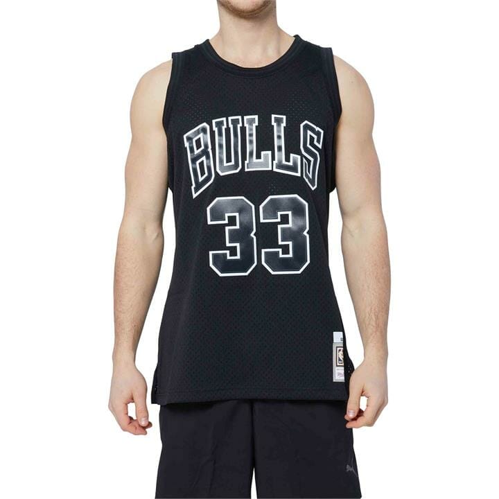 OJAM - Pivot - Mitchell & Ness Chicago Bulls Scottie Pippen '97 #33 Swingman Jersey  Size S Mens