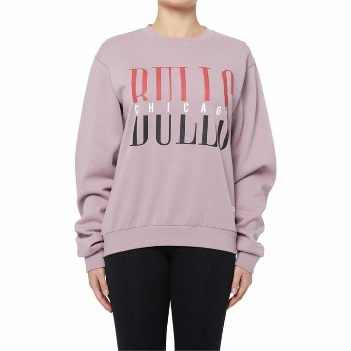 OJAM - Pivot - Mitchell & Ness Split Logo Crew Bulls  Size XS Womens