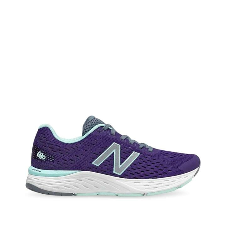 OJAM - Pivot - New Balance 680V6  Size 5 Womens